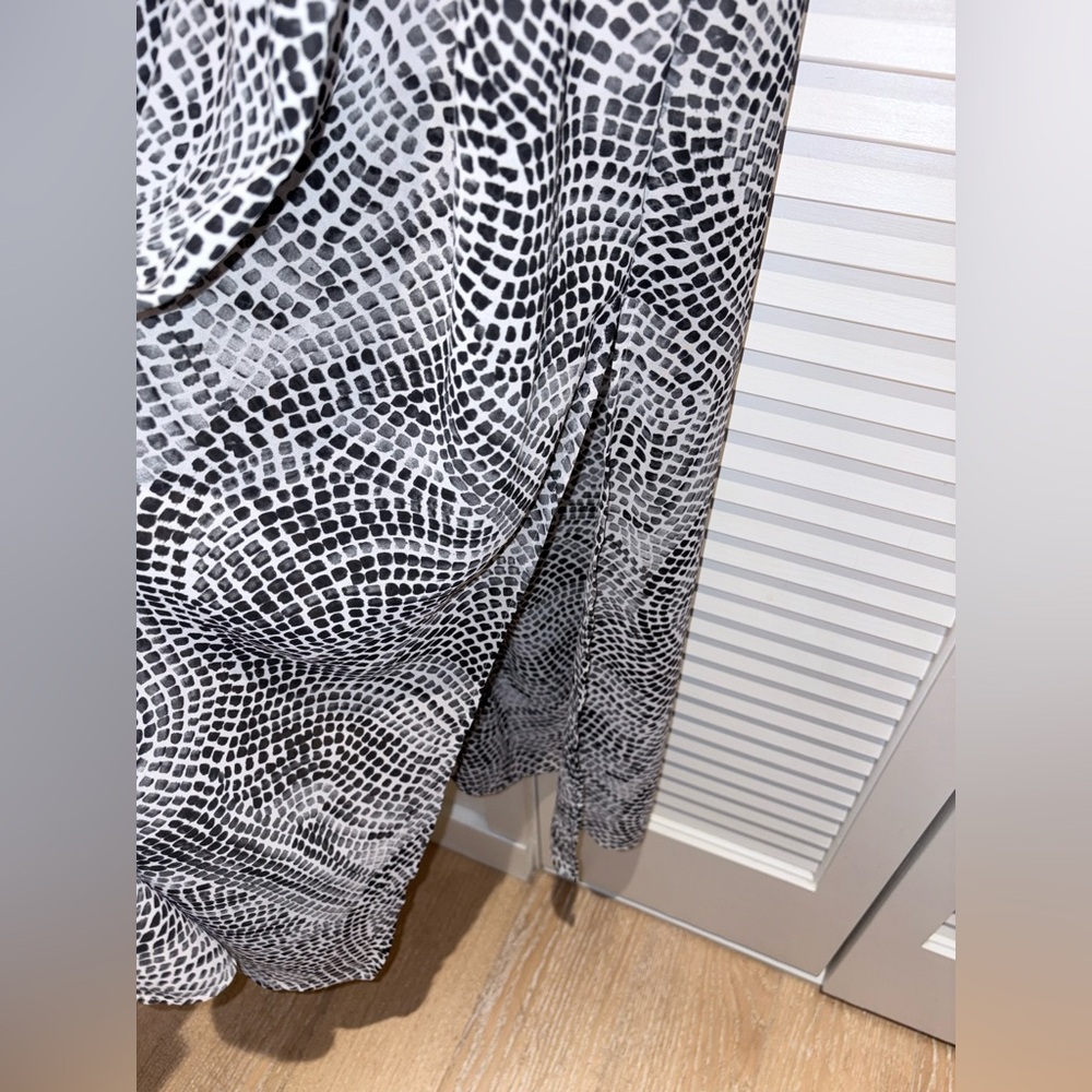 H&M Monochrome Patterned Maxi Dress - Picture 3 of 8